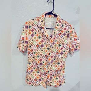 Geometric print button up Size S